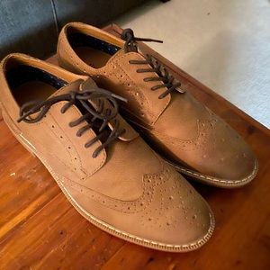 New men’s 9 size dress shoes brown Hawker Rye